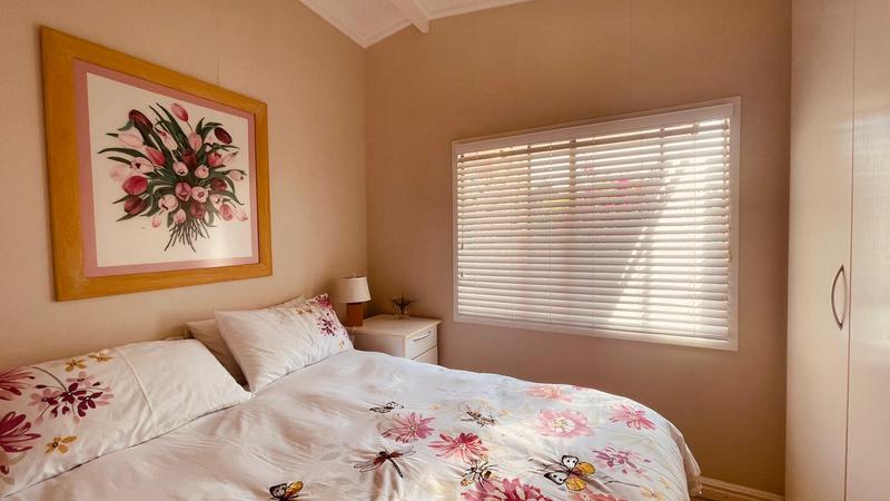 To Let 4 Bedroom Property for Rent in Keurbooms River Western Cape